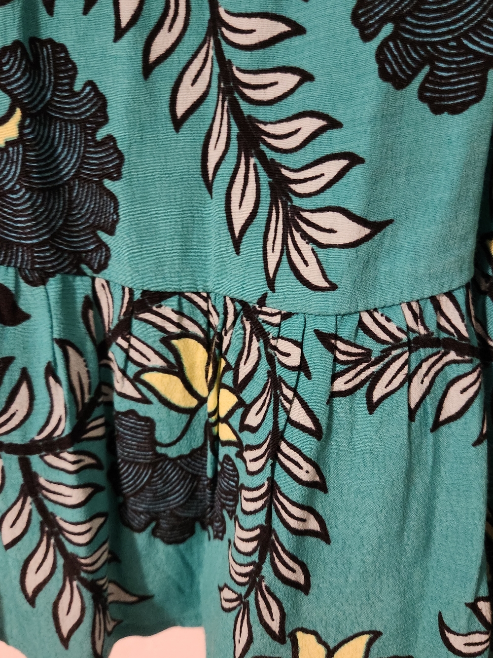 LOFT Petite Teal Floral Tiered Camisole Top, Size SP, Lightweight Summer Tank - Picture 5 of 12